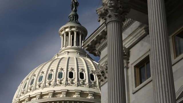 Fachada do Capitólio dos Estados Unidos, sede do Congresso americano, em Washington