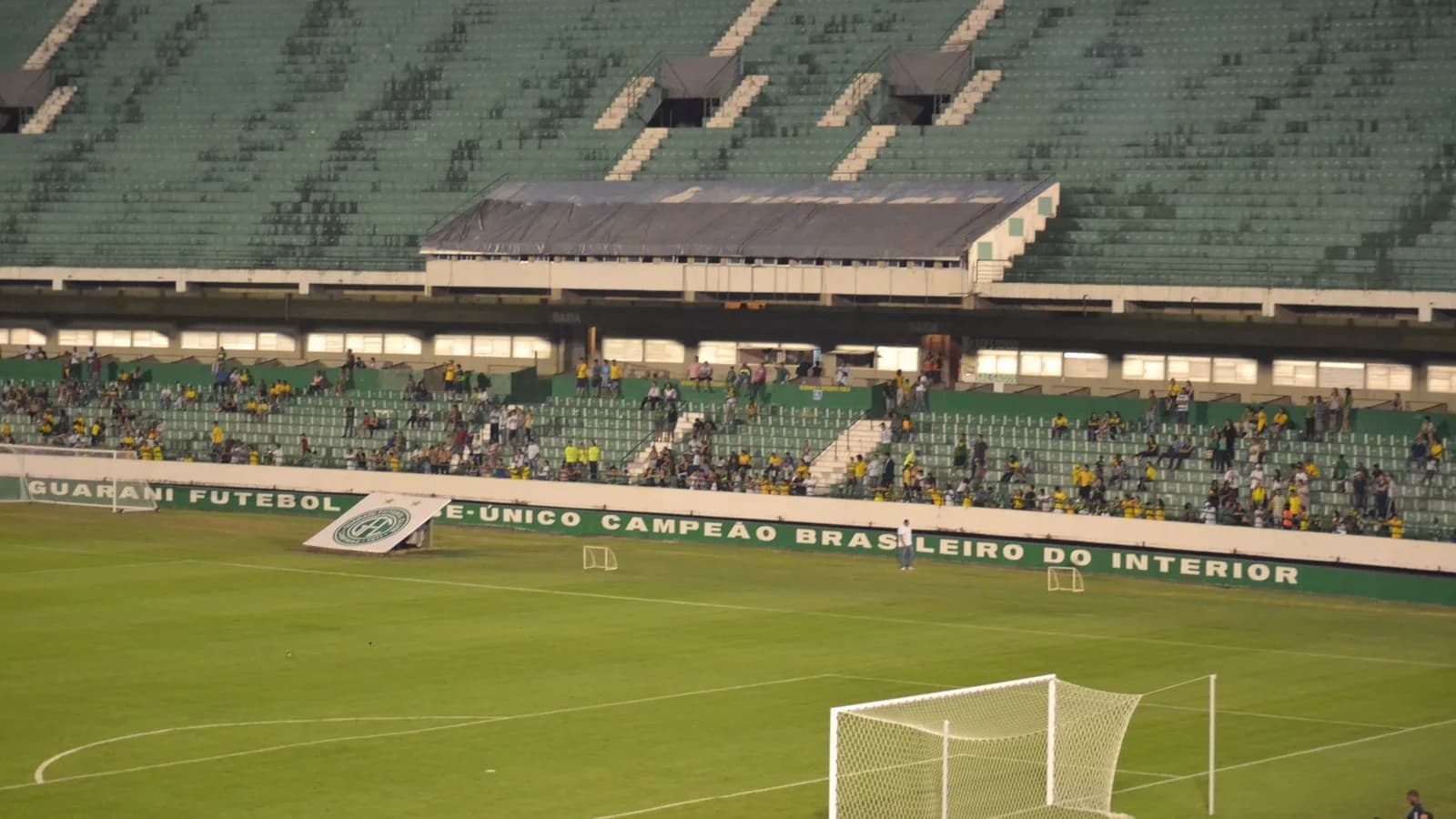Torcida no Estádio Brinco de Ouro da Princesa, casa do Guarani, em Campinas