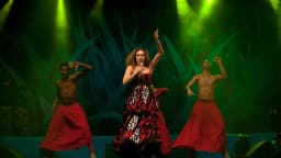 Daniela Mercury se apresentando em show