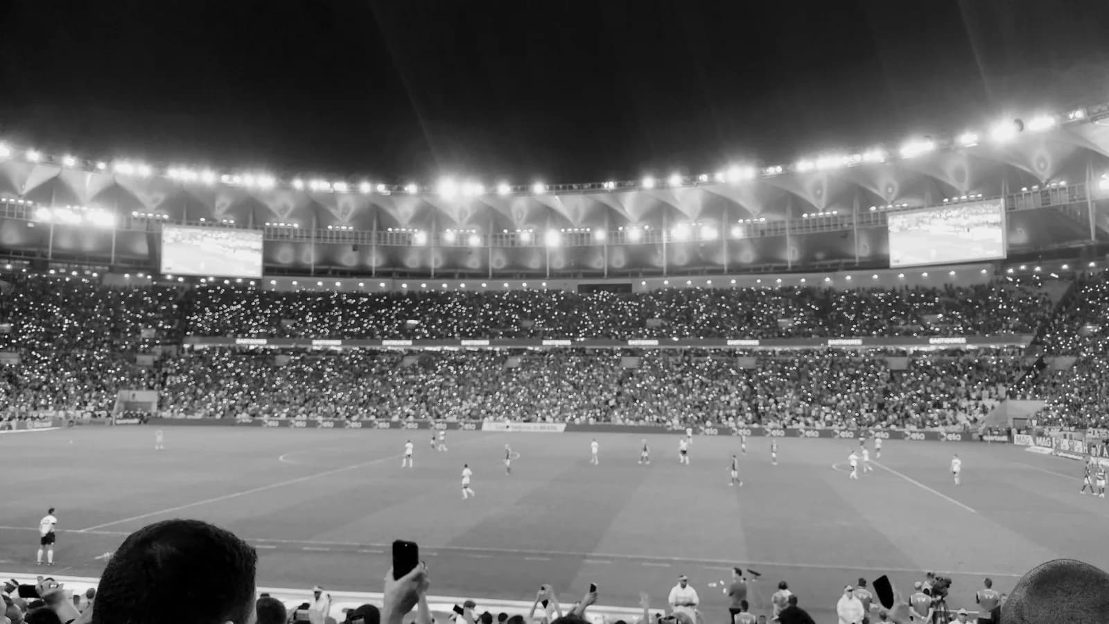 Torcida lotando o Maracanã durante jogo do Flamengo (foto de arquivo)
