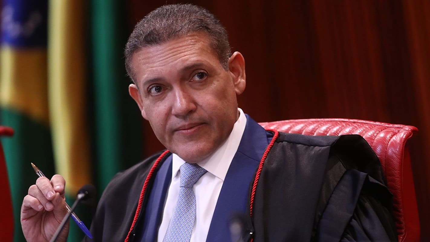 O ministro Kássio Nunes Marques, presidente do TSE, durante sessão da Corte (foto de arquivo)