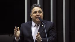 Anthony Garotinho discursa na tribuna da Câmara dos Deputados, imagem de arquivo de 2013