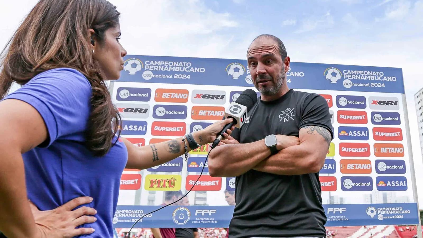 Allan Aal, então técnico do Náutico, é entrevistado após final do Campeonato Pernambucano de 2024
