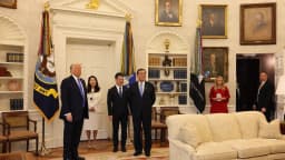 Donald Trump em reunião no Salão Oval da Casa Branca
