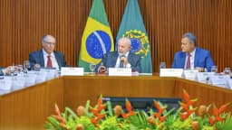 Lula em reunião com governadores no Palácio do Planalto, foto de arquivo