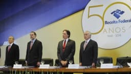 Autoridades da Receita Federal reunidas em evento institucional, em foto de arquivo da agência
