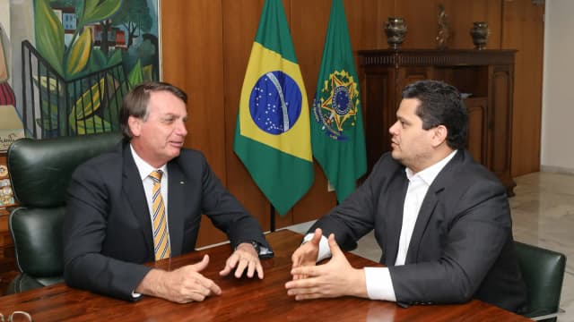 Davi Alcolumbre em reunião com o então presidente Jair Bolsonaro no Palácio do Planalto