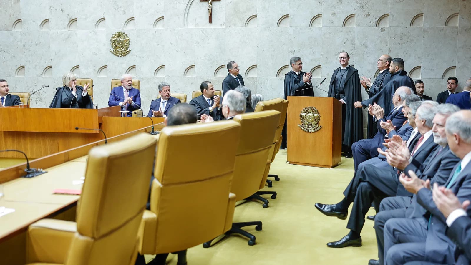 Plenário do Supremo Tribunal Federal (STF) durante sessão solene em Brasília