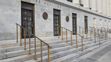 Fachada do prédio do Departamento do Tesouro dos Estados Unidos, em Washington