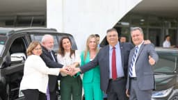 Celina Leão e Lula em evento oficial no Planalto, ao lado de outras autoridades (foto de arquivo, 2023)