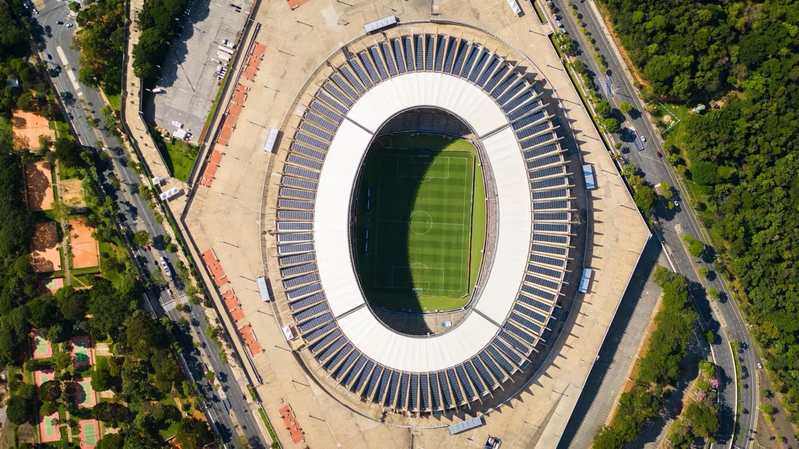 Vista aérea do Mineirão, estádio que recebe Cruzeiro x Flamengo neste sábado
