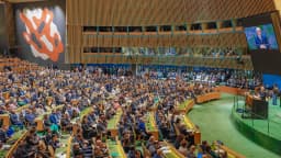 Plenário da Assembleia Geral da ONU durante discurso de Lula exibido no telão, em foto de arquivo