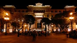 Fachada do Palácio da Justiça, sede do TJ-SP, à noite