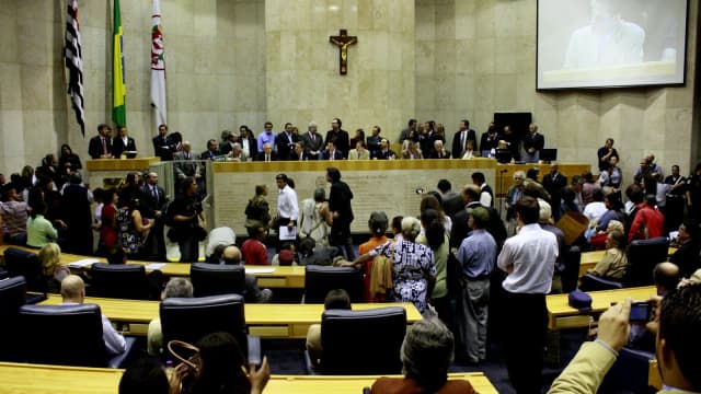 Plenário da Câmara Municipal de São Paulo, com vereadores e público, foto de arquivo