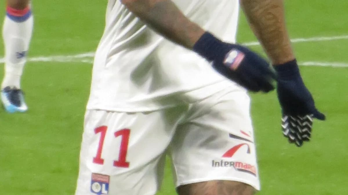 Memphis Depay em foto de arquivo durante jogo pelo Lyon, em 2017