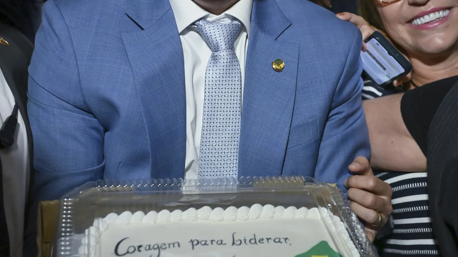 O senador Flávio Bolsonaro (PL-RJ) durante entrevista no Senado Federal