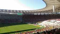 Torcida do Flamengo durante jogo no Maracanã