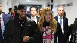Virginia Fonseca e Zé Felipe sorridentes, lado a lado, em evento anterior