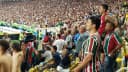 Torcida do Fluminense com bandeiras no Maracanã durante partida (foto de arquivo, 2019)