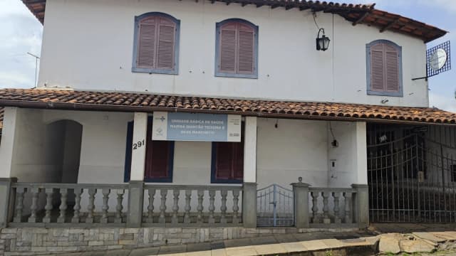 Fachada de Unidade Básica de Saúde em Mariana, Minas Gerais
