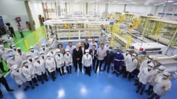 Trabalhadores em fábrica da BYD no Brasil, foto de arquivo