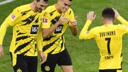 Reinier comemora gol pelo Borussia Dortmund em foto de arquivo