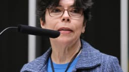 Mercedes Bustamante, professora da UnB, fala em audiência pública