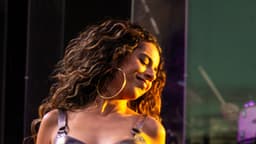 Marina Sena se apresenta em show no festival Sensacional