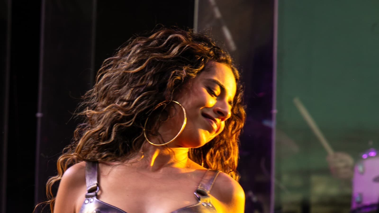 Marina Sena se apresenta em show no festival Sensacional