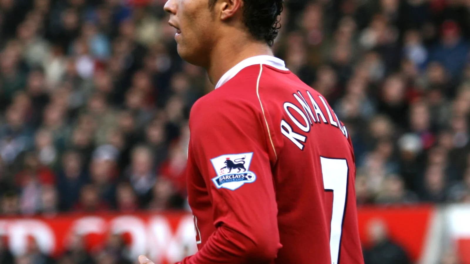 Cristiano Ronaldo em campo pelo Manchester United, em foto de arquivo de 2006
