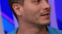 Arthur Aguiar em entrevista de televisão