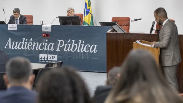 Defensora pública fala em audiência pública na Câmara sobre os impactos das apostas online