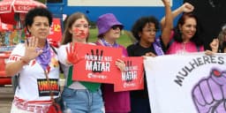 Protestos contra a violência de gênero tomam o Brasil neste 8 de março — Assuntos: dia internacional da mulher, Combate à violência de gênero