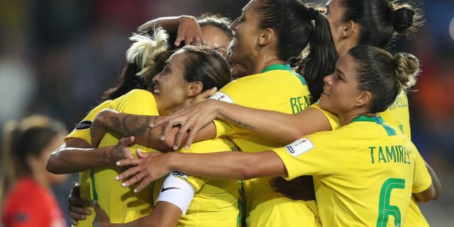 Copa do Mundo feminina no Brasil deve movimentar R$ 8,8 bilhões  — Assuntos: Copa do Mundo Feminina 2027, impacto econômico, FGV, embratur