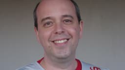 Retrato de Alex Escobar, apresentador esportivo da Rede Globo