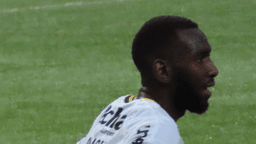 Yannick Bolasie em campo, foto de arquivo de 2024, quando defendia o Criciúma