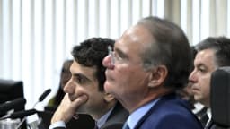 Gabriel Galípolo em audiência da Comissão de Assuntos Econômicos do Senado