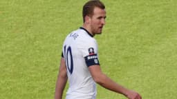 Harry Kane durante jogo de futebol (foto de arquivo)