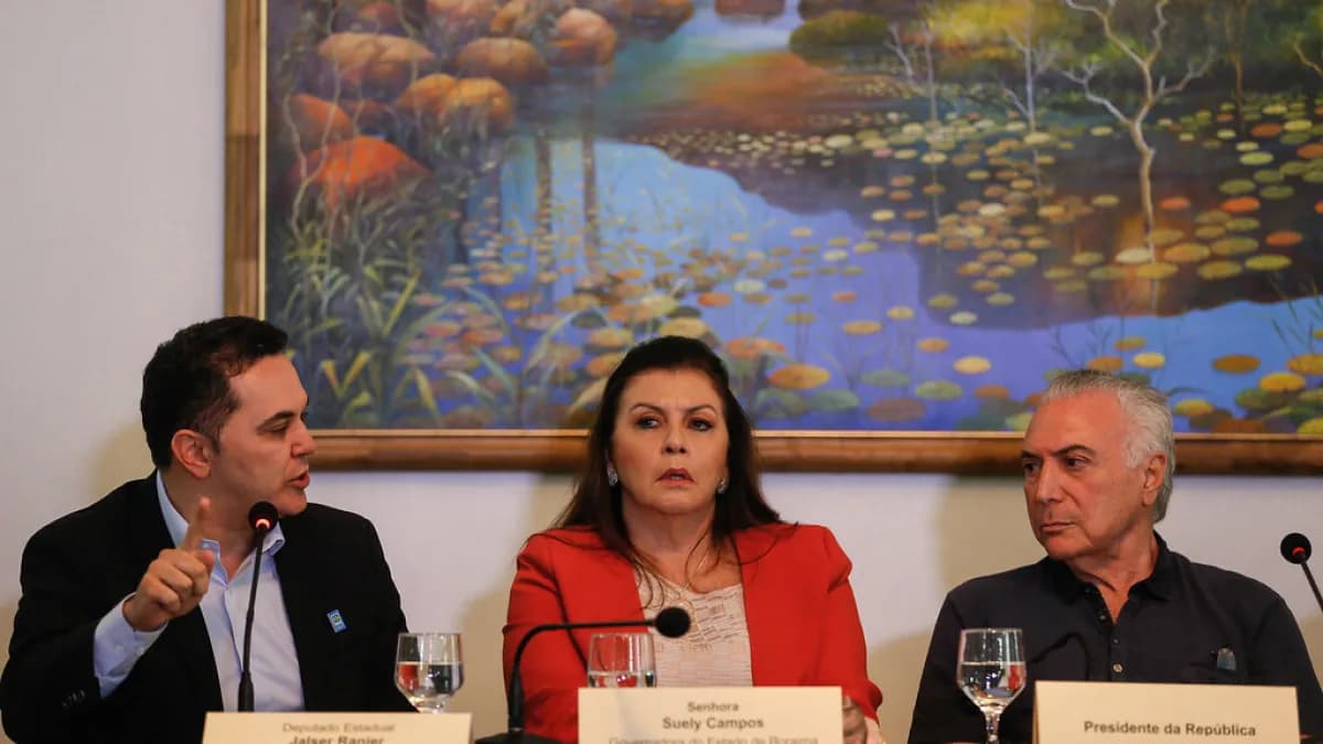 Jalser Renier discursa em encontro com líderes políticos de Roraima e o então presidente Michel Temer, em 2018