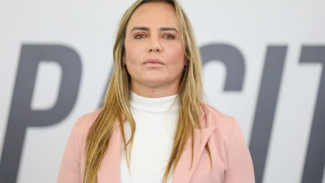 Celina Leão em retrato oficial