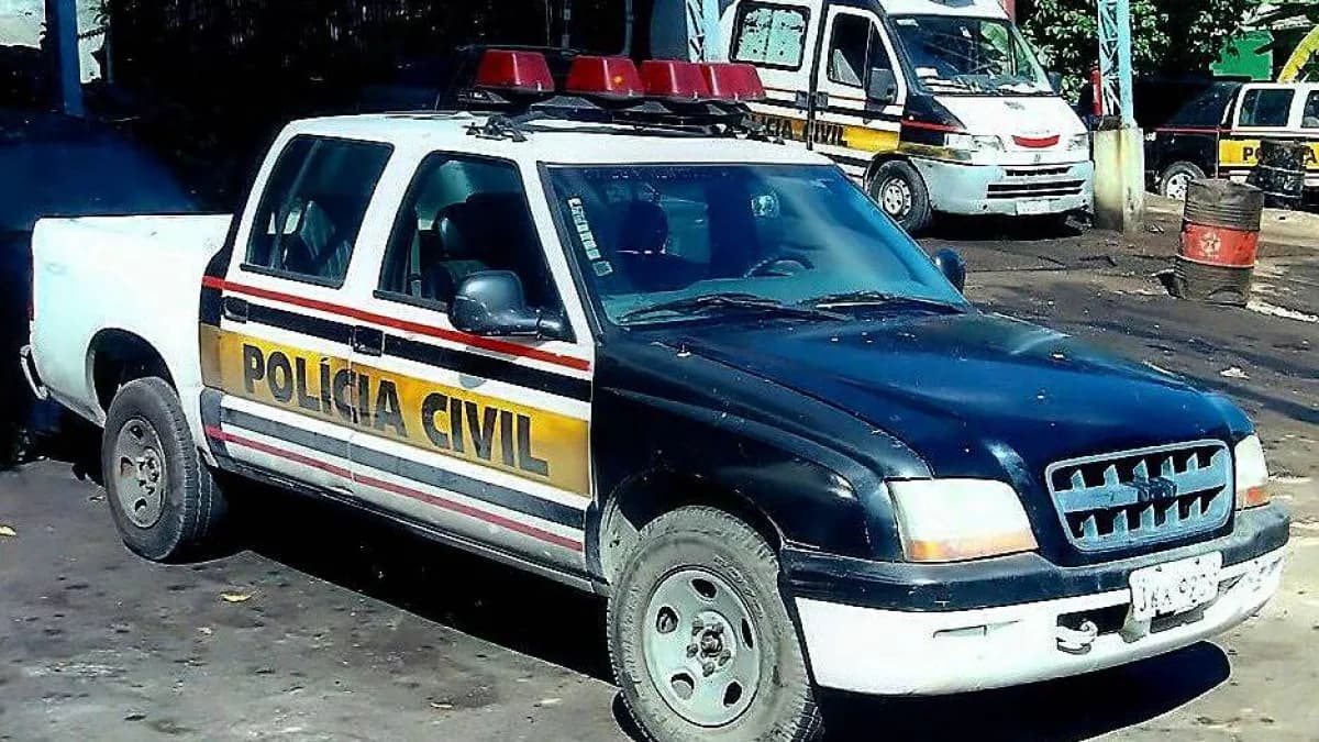 Viatura da Polícia Civil estacionada, imagem de arquivo ilustrativa