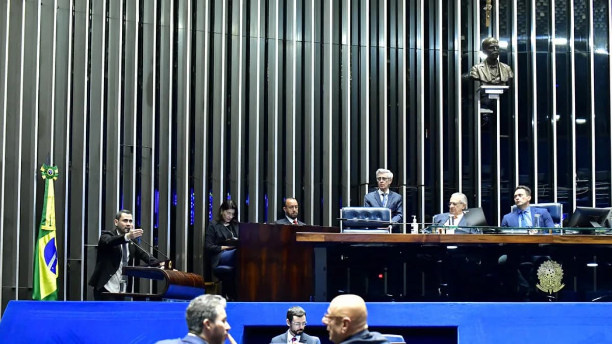 Plenário do Senado Federal, onde Cleitinho Azevedo exerce o mandato de senador por Minas Gerais