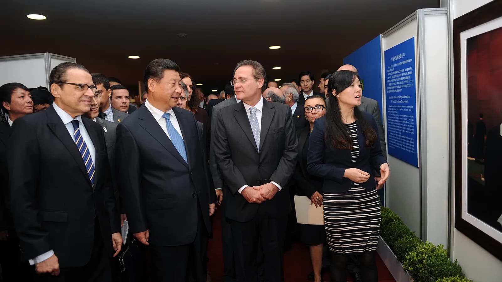 O presidente chinês, Xi Jinping, em visita institucional