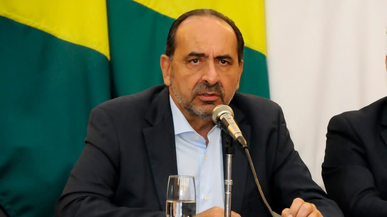Alexandre Kalil (PDT) discursa em coletiva de imprensa quando era prefeito de Belo Horizonte (foto de arquivo)
