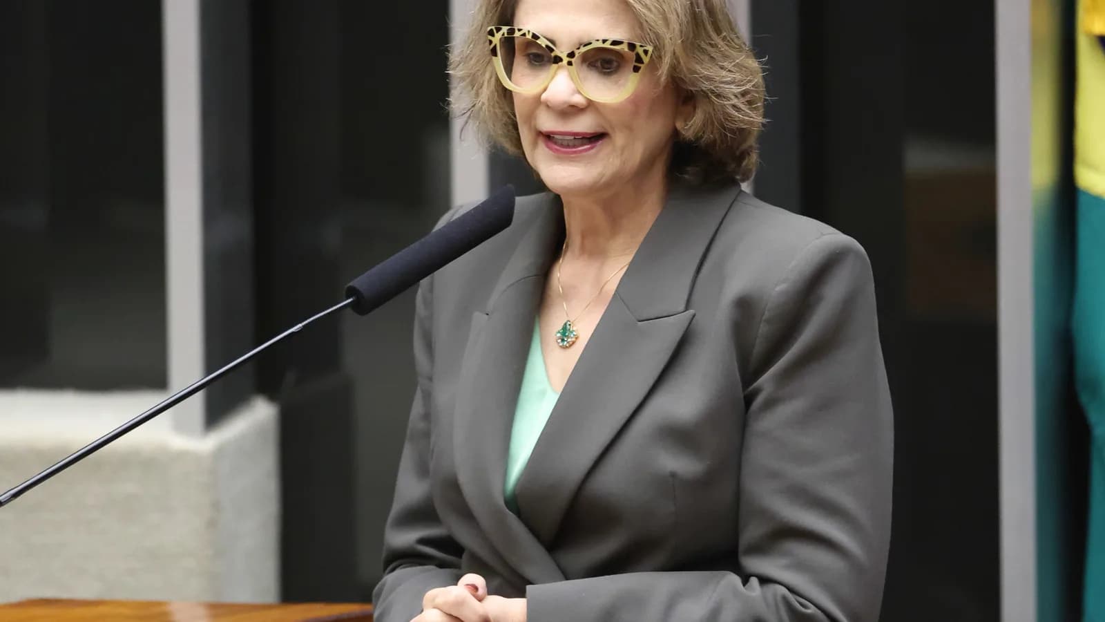Senadora Damares Alves discursa na tribuna do Congresso