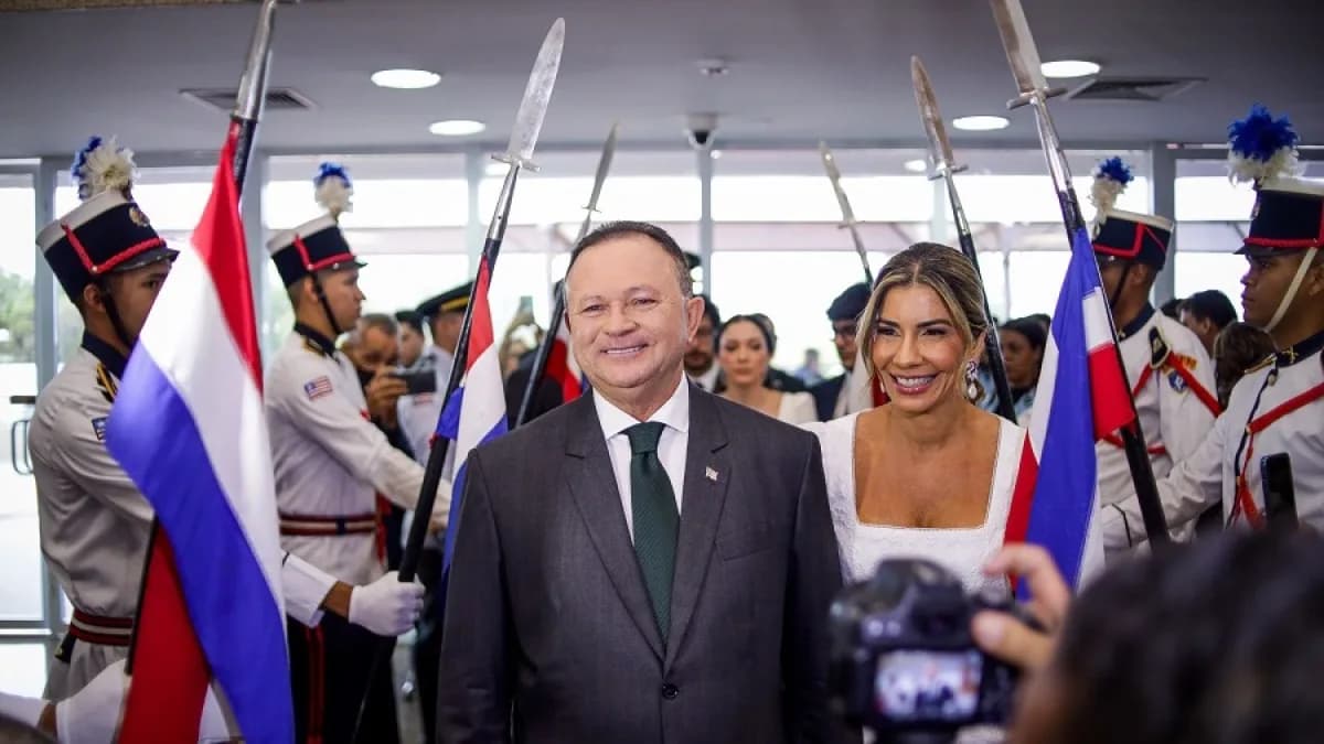 Carlos Brandão, governador do Maranhão, durante cerimônia de posse na Assembleia Legislativa estadual