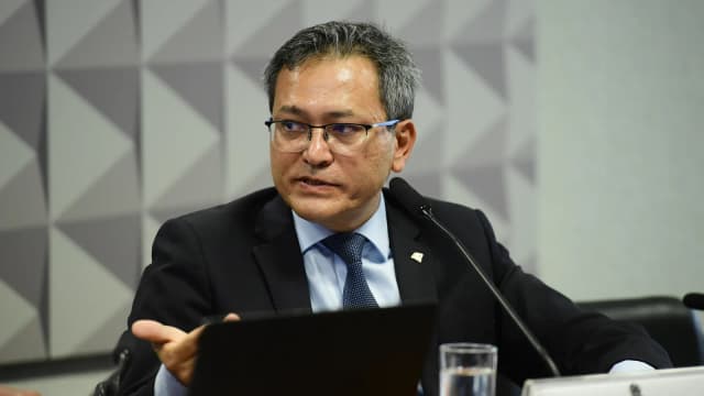 O secretário da Receita Federal, Robinson Barreirinhas, durante audiência no Senado