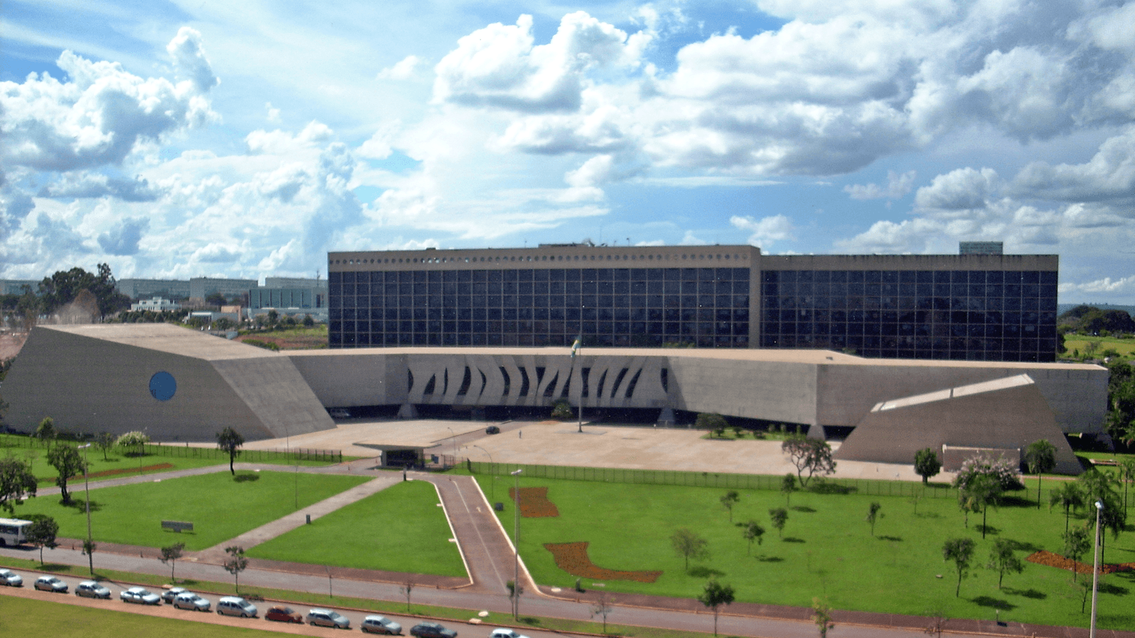 Vista aérea do edifício-sede do Superior Tribunal de Justiça, em Brasília (imagem de arquivo)