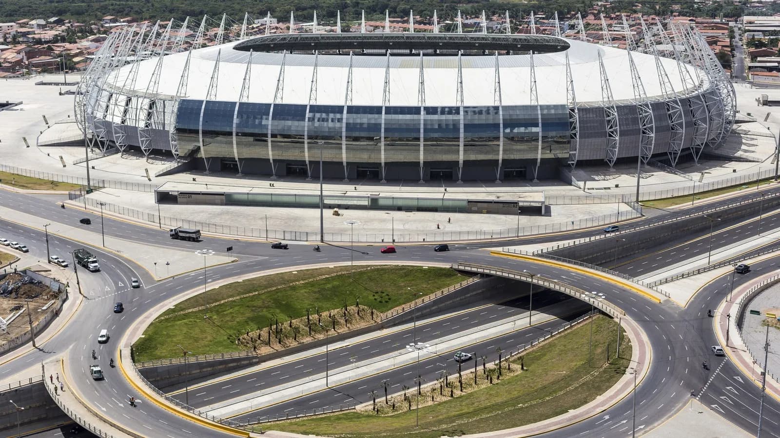 Vista aérea da fachada da Arena Castelão, em Fortaleza