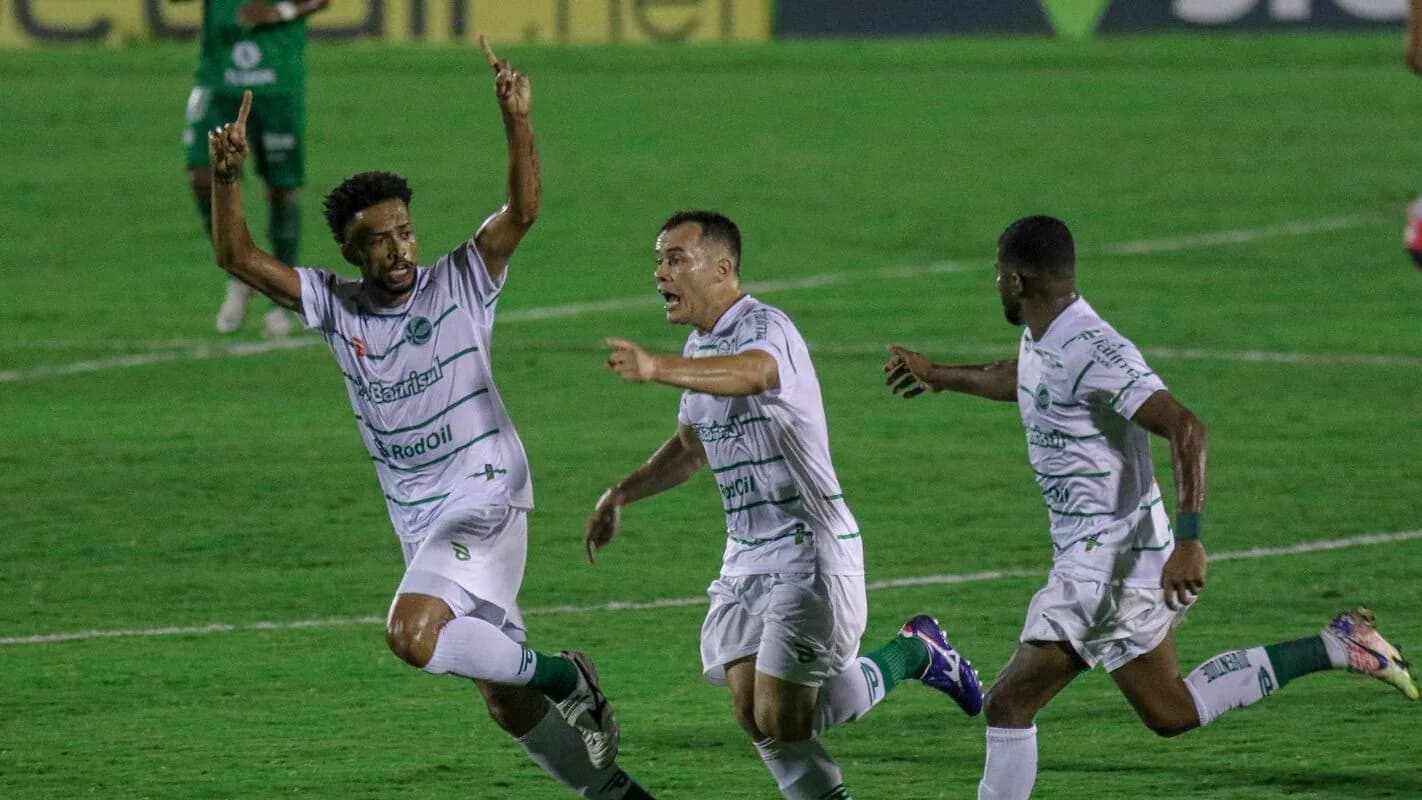 Jogadores do Juventude comemoram em campo (foto de arquivo)